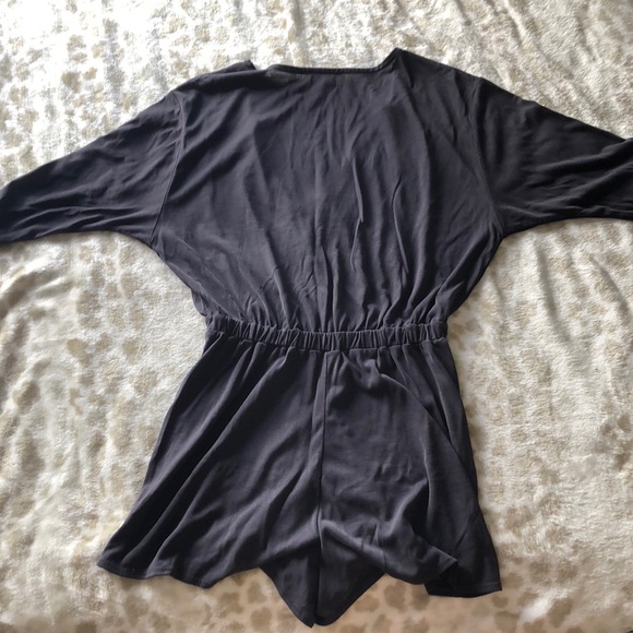 Open-front bluish grey romper - Picture 2 of 2